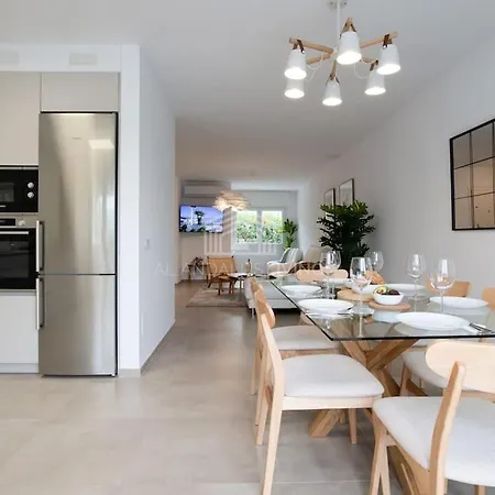 Townhouse 10min To Puerto Banus * Estepona