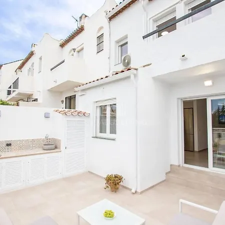Tatil Evi Townhouse 10min To Puerto Banus *